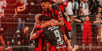 Patronato volvió a sumar de a 3 puntos.