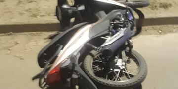 Motocicleta accidente Av. Marcelino Bernardi esq. Colón Arroyito