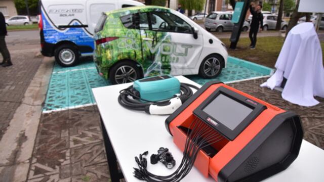 Primer punto de carga para autos eléctricos en Villa María. (La Voz)
