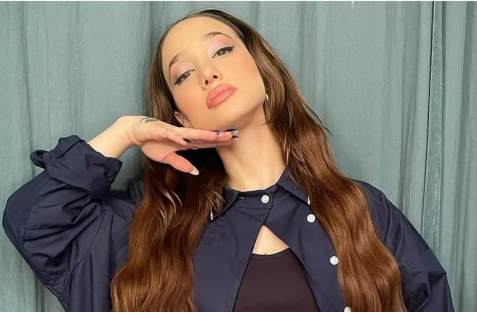 Ángela Torres estrenó su nuevo single “Me Va Muy Bien”