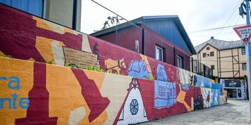 Presentaron un nuevo mural en homenaje a Ushuaia