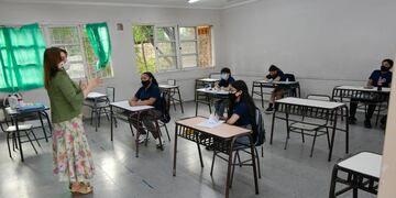 Día del Maestro. Escuela secundaria Infanta Mercedes 
maestro, maestros, docente, 
 Foto: Orlando Pelichotti / Los Andes