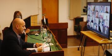 El intendente Gómez Gesteira en el acto inaugural de Sesiones Ordinarias del Consejo de Representantes de Vila Carlos Paz