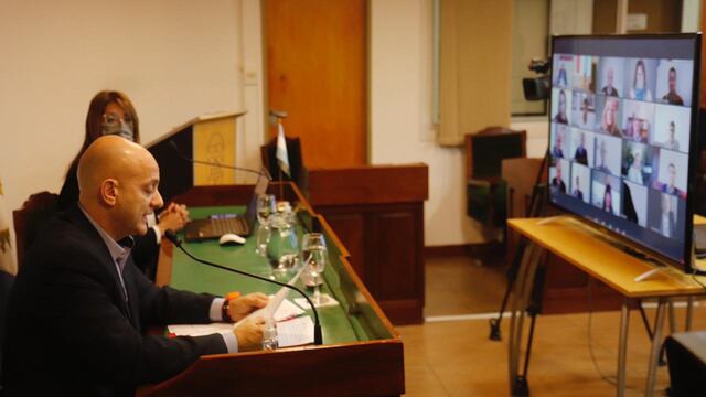 El intendente Gómez Gesteira en el acto inaugural de Sesiones Ordinarias del Consejo de Representantes de Vila Carlos Paz