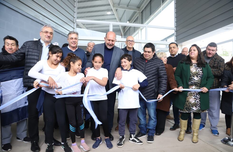 El Gobernador inauguró el gimnasio comunitario del club Sportivo Norte