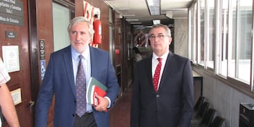 Marcelo Lapargo, fiscal general de San Martín, junto al Procurador General bonaerense, Julio Conte Grand. Foto: Ministerio Público Fiscal. (Archivo).