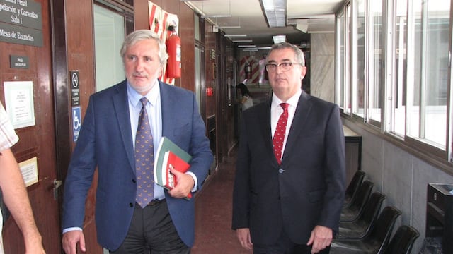 Marcelo Lapargo, fiscal general de San Martín, junto al Procurador General bonaerense, Julio Conte Grand. Foto: Ministerio Público Fiscal. (Archivo).