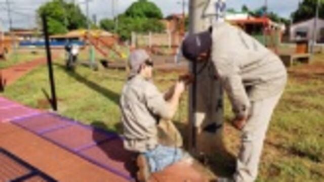Puerto Iguazú: realizaron mejoras y enrejado de la plaza “La Nona”.
