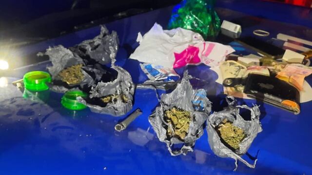 Parte de los elementos secuestrados por la Policia.