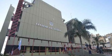Un alto jefe policial fue retirado por hostigamiento, discriminación y homofobia en Córdoba.