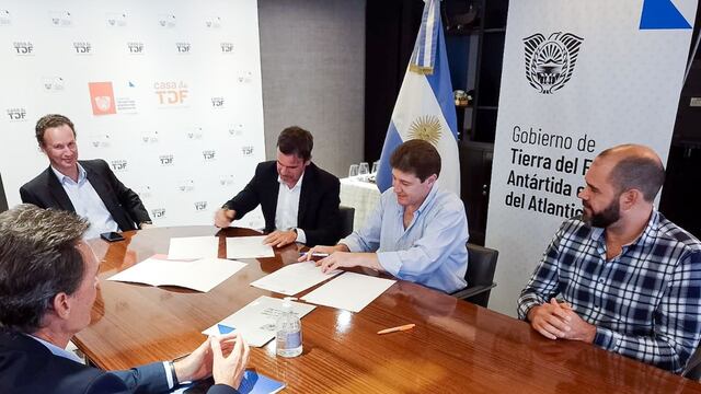 Tierra del Fuego rubricó acuerdo de cooperación con ADEFA para fortalecer la industria automotriz