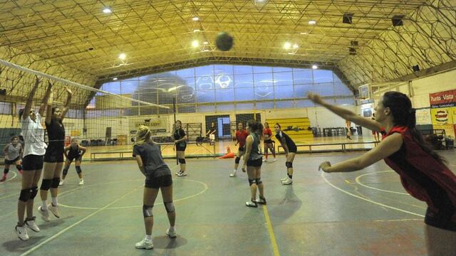 Club Poeta Lugones. El vóley es una de las actividades convocantes