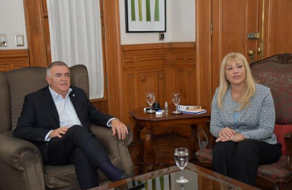Jaldo y Chahla reunidos para resolver el conflicto del transporte en la provincia