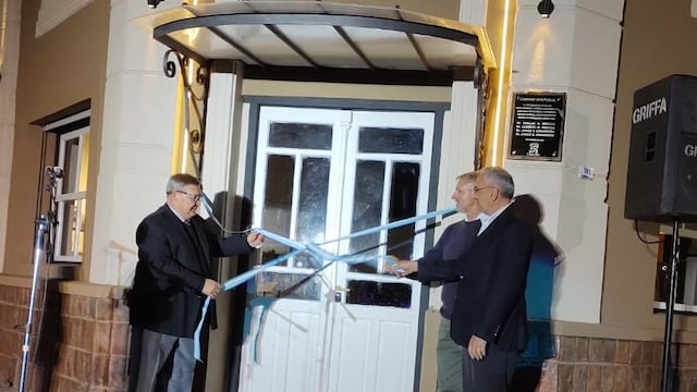 Plaza Clucellas: Calvo en la inauguración del Centro Cultural que lleva el nombre de los Doctores Brocca y Chiabrera