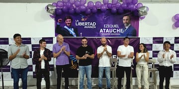En el marco de su recorrido por distintos puntos de la provincia, Ezequiel Atauche destacó en San Pedro de Jujuy "la calidad y el compromiso" de los candidatos locales de LLA.