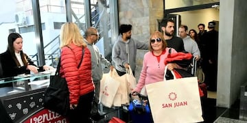 El aeropuerto de San Juan ya está operando y espera las delegaciones para el Mundial Sub 20.