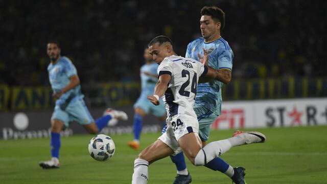 El siempre peligroso Ramón Sosa, con todo en el inicio del año de Talleres, ante Boca.
