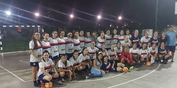 Mendoza de Regatas marca una fuerte presencia en el Futsal femenino a nivel provincial como nacional. Los planteles de Primera división A Y B, siguen apostando fuerte.
