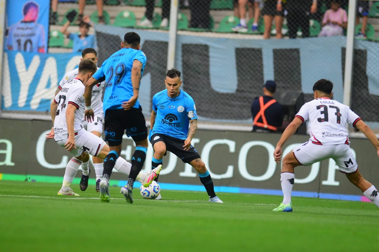 Belgrano ante Newell's por Copa Argentina. (José Gabriel Hernández / La Voz).
