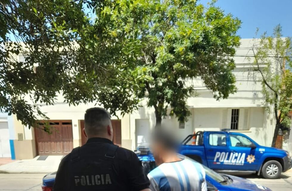 Gracias a Ojos en Alerta un lavacoches terminó detenido por insultar