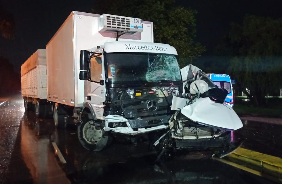 Córdoba fatal: dos personas murieron por choques en medio de la torrencial lluvia