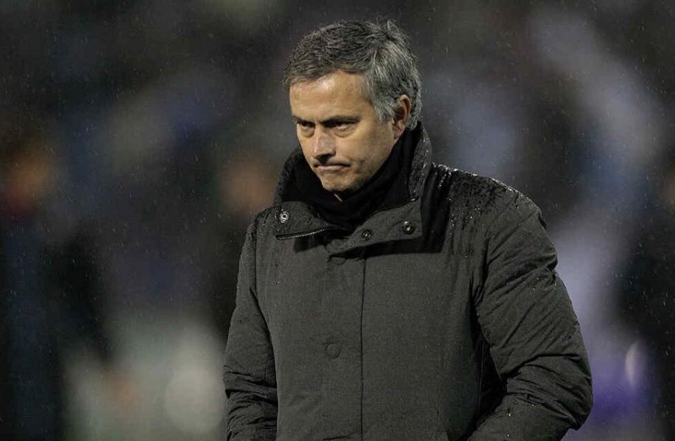 El Tottenham destituyó como entrenador a José Mourinho
