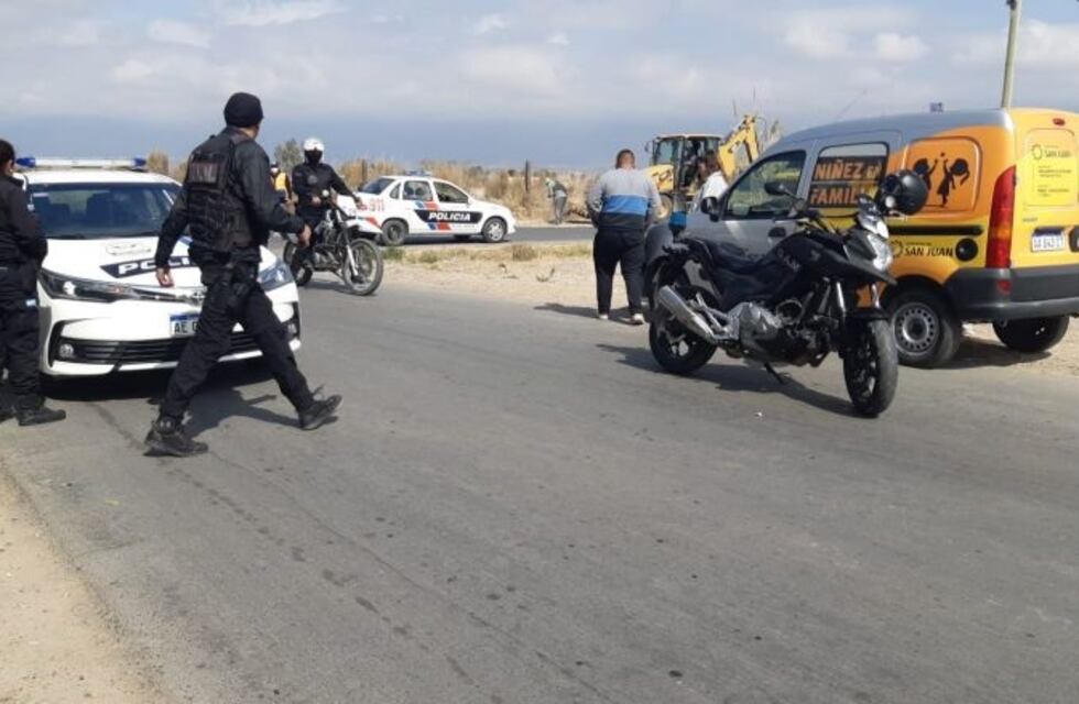 Apedrearon a un móvil de Niñez en San Juan por intervenir en un caso de trabajo infantil