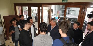 Los jóvenes PRO hicieron ntrega de petitorio al ministro de Transporte Jorge D'Onofrio por el boleto estudiantil en la línea 319.