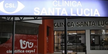 La primera mujer denunció haber sido abusada en uno de los consultorios de la Clínica Santa Lucía.