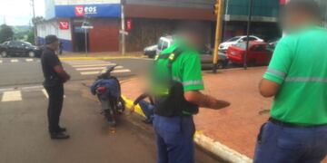 Realizaban maniobras peligrosas con motocicletas y fueron detenidos.