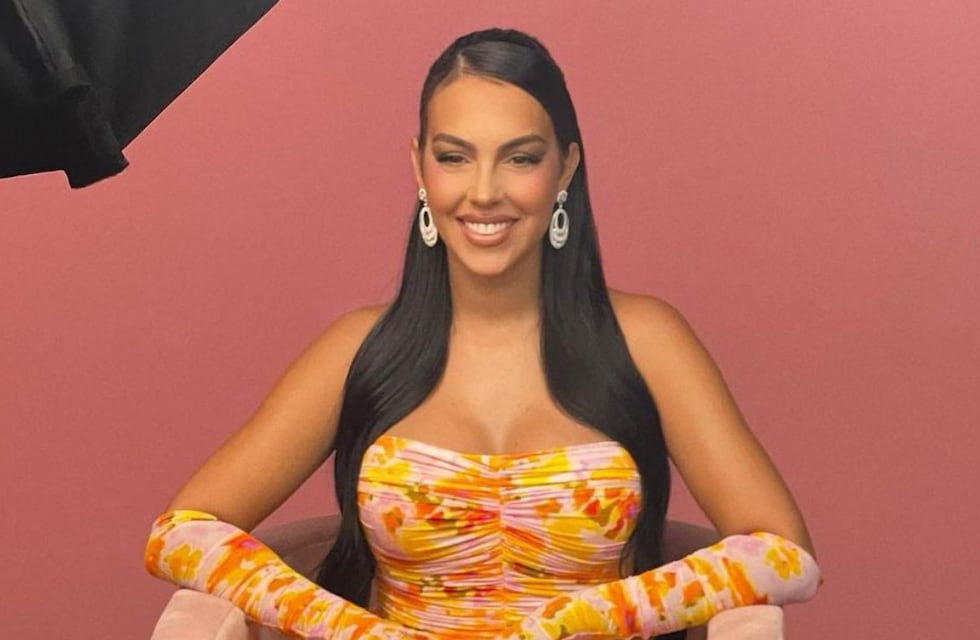 Con lencería nude y sin nada arriba, Georgina Rodríguez hizo estallar el algoritmo de Instagram