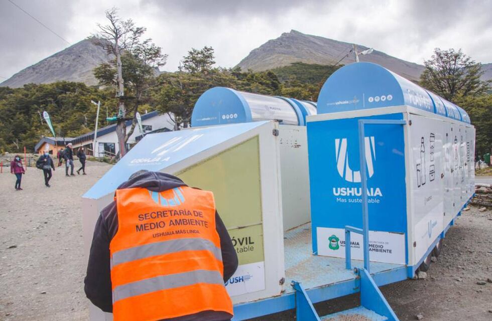 El Punto Verde Móvil acompañó la carrera de  montaña Ushuaia Trail Raice