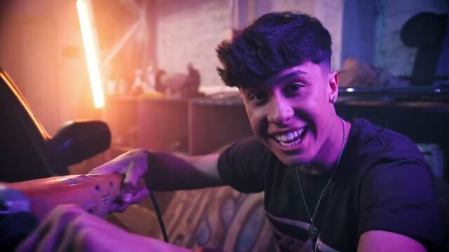 Martin White, el creador de "V16"