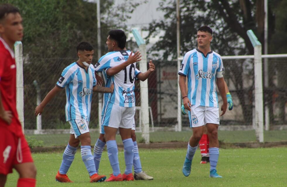 Las inferiores de Atlético Tucumán jugaron ante Huracán