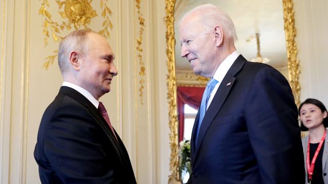 Joe Biden y Vladimir Putin, presidentes de Estados Unidos y Rusia respectivamente, se reúnen por primera vez en Ginebra, Suiza.
