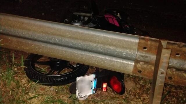 Siniestro vial en Loreto dejó a una motociclista con lesiones graves.