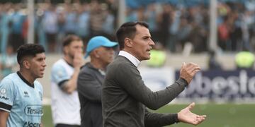 Belgrano campeón de la primera Nacional y ascenso, de la mano de Guillermo Farré (Federico López Claro).