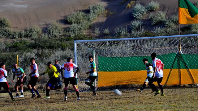 Por primera vez Unión Pehuen Co jugó de local en su cancha (Foto: Antonio Arganaraz)