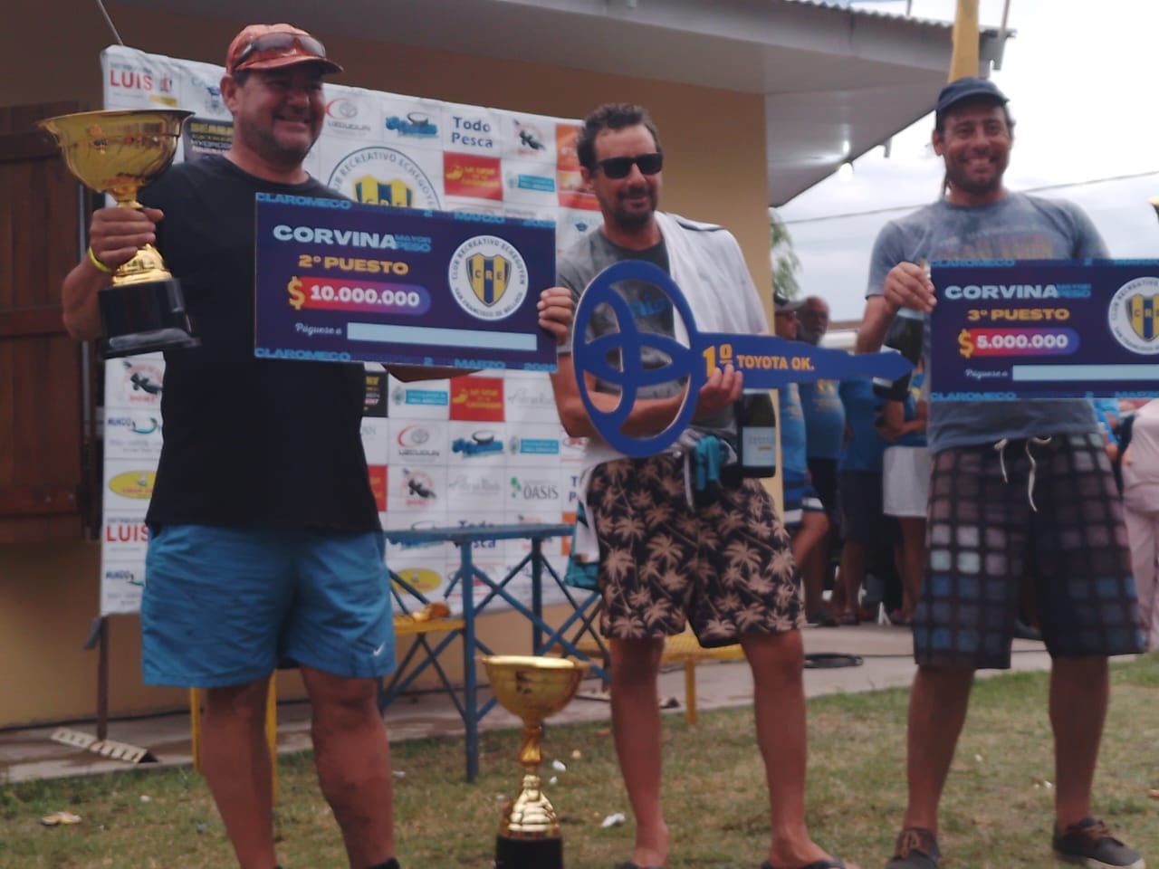 Podio 6 Horas a la Corvina de Mayor Peso Recreativo Echegoyen