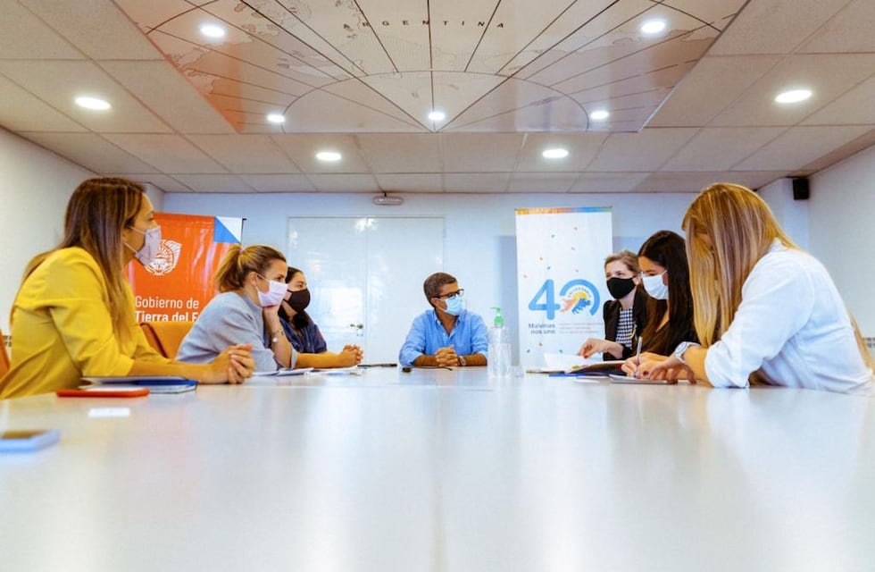 Autoridades del Gobierno recibieron a las agregadas culturales y educativas de la embajada de Estados Unidos