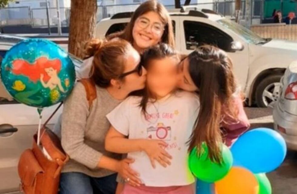 Milagros, la valiente niña atacada por una jauría en Punilla, regresa a casa tras un mes de recuperación