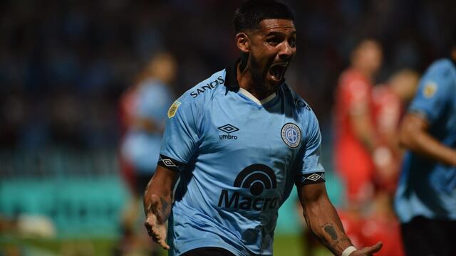 Lo grita Franco Jara. Para los hinchas y para el "Chino" Zelarayán, encargado de servir el corner para el 1 a 0 Celeste (Facundo Luque / La Voz)