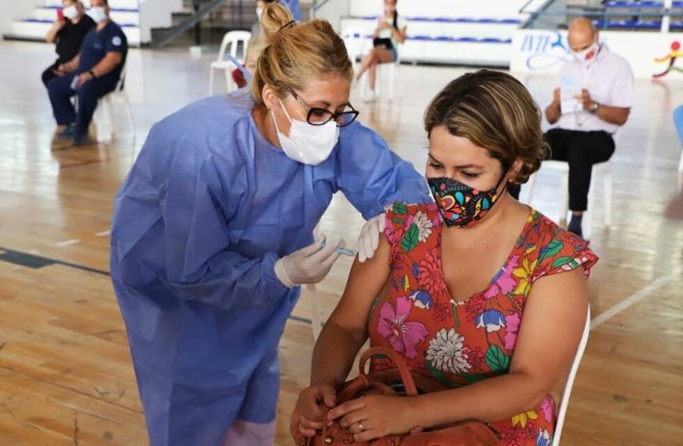 Llegaron unas 7.500 dosis de la vacuna Sputnik V a Río Negro