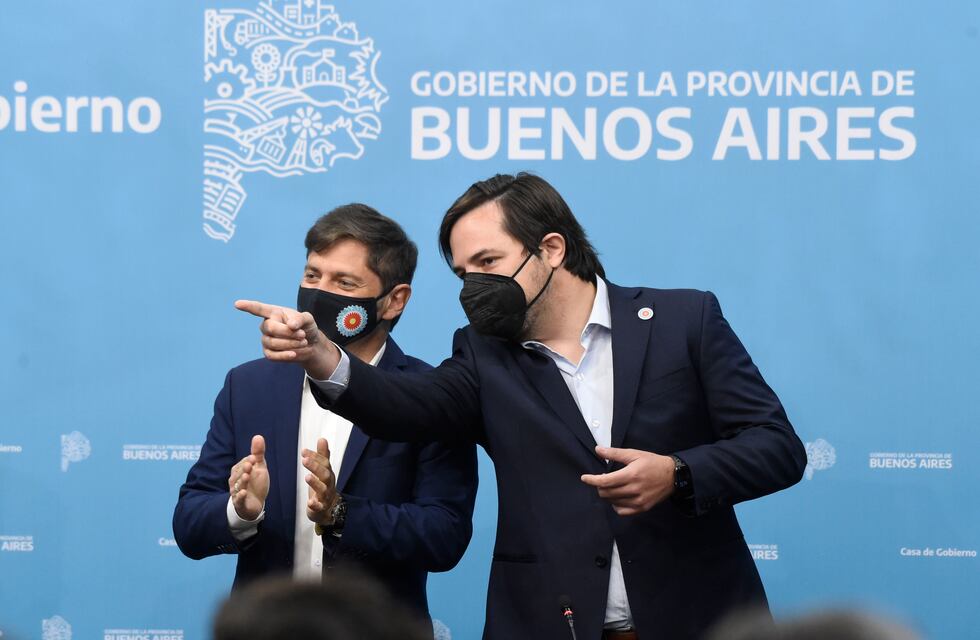 Polémica por la compra de gel íntimo por $500 millones: la respuesta de Nicolás Kreplak a la oposición