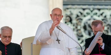 El Papa Francisco ya se recupera en el Vaticano y afirman que “está mejor que antes”. / Foto: AP