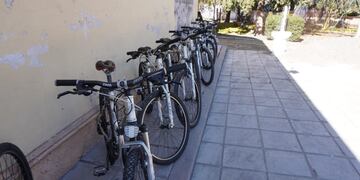 El Ministerio de Seguridad donó bicicletas para alumnos de cinco escuelas rurales en General Alvear.