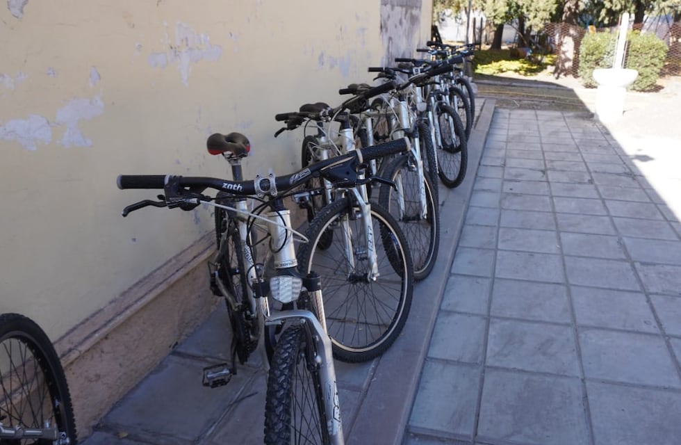 Donaron bicicletas para alumnos de escuelas rurales en General Alvear