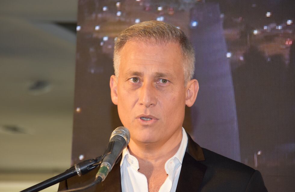 Avilés cuestionó al gobernador de Córdoba: “Llaryora hizo lo mismo que le criticó al presidente Milei”