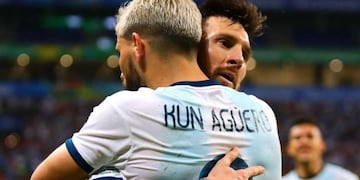 Sergio Agüero y Lionel Messi juntos en la Selección Argentina.