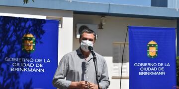 GUSTAVO TEVEZ INT. DE BRINKMANN